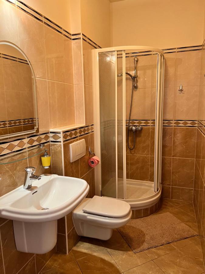 Party Villa Holiday Rent Balatonföldvár 外观 照片