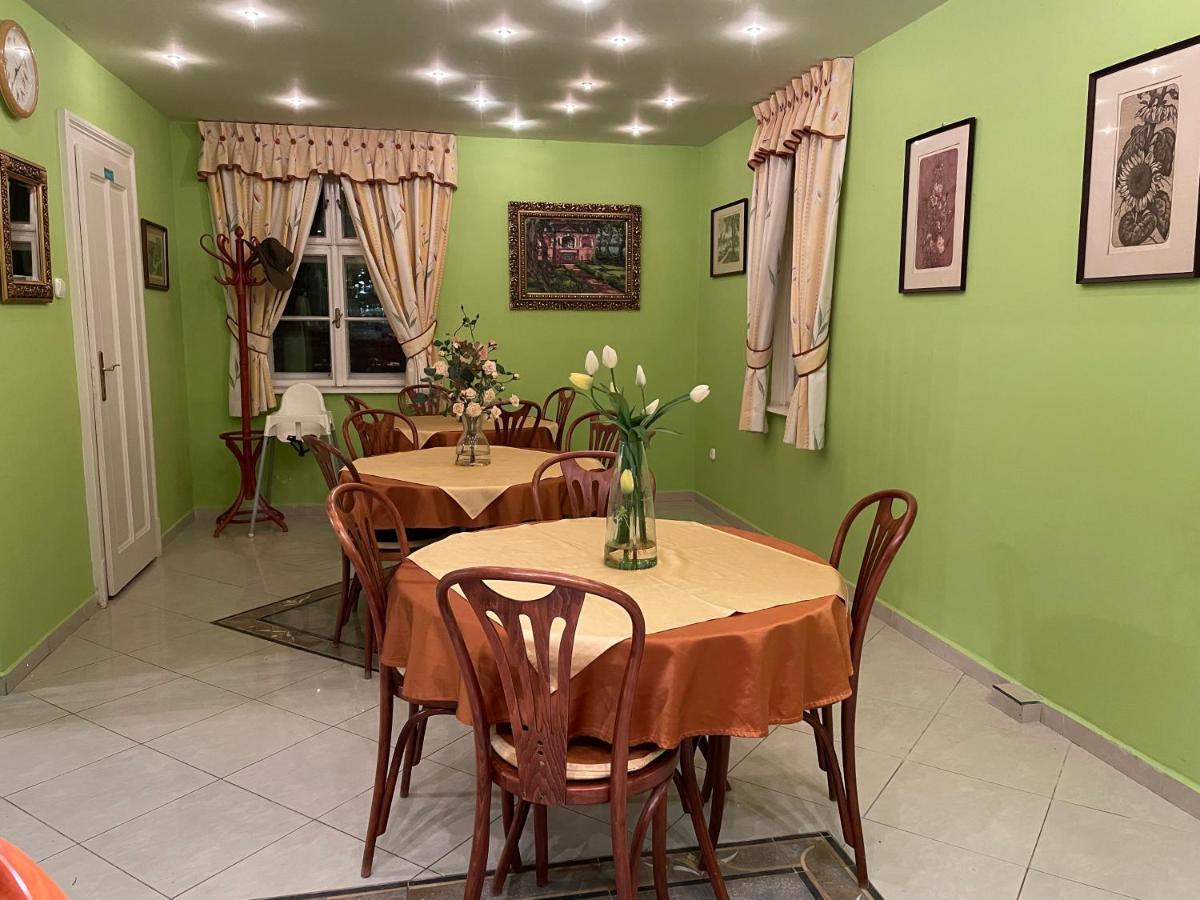 Party Villa Holiday Rent Balatonföldvár 外观 照片